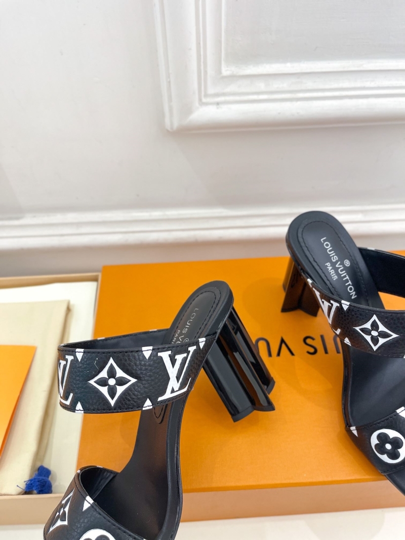 Louis Vuitton Slippers